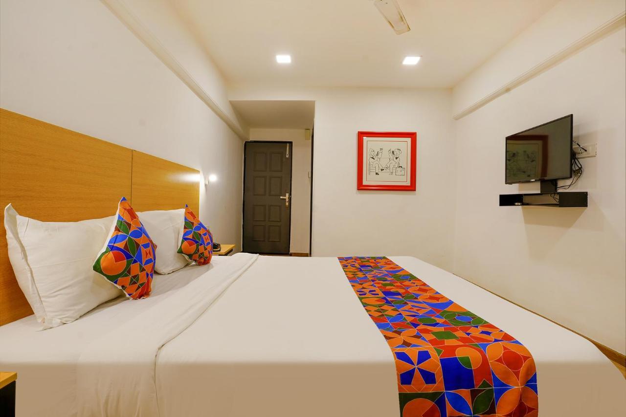 Fabexpress Highway Residency Hotel Мумбай Екстериор снимка