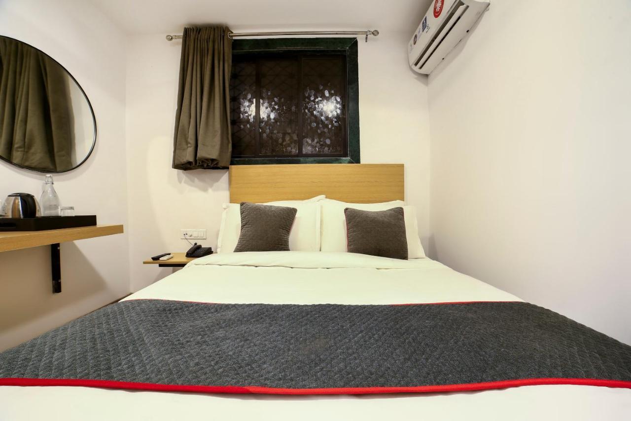 Fabexpress Highway Residency Hotel Мумбай Екстериор снимка